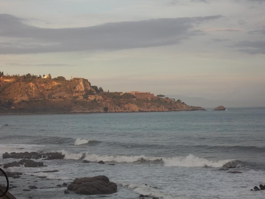 Mare E Monti Villa Giardini Naxos Værelse billede