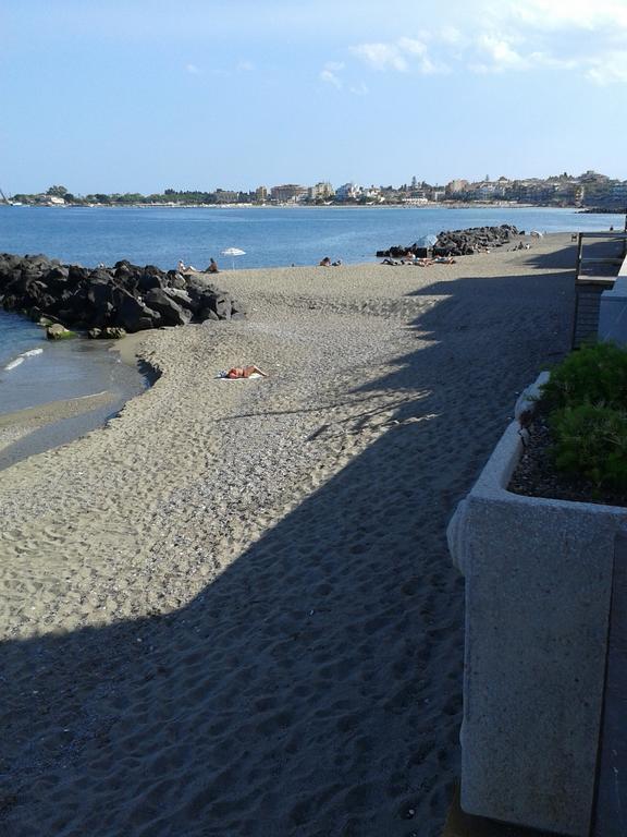 Mare E Monti Villa Giardini Naxos Eksteriør billede